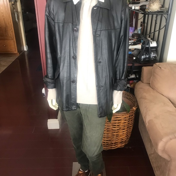 Collection Nuovo-Milano/ Gio-Armand black leather.